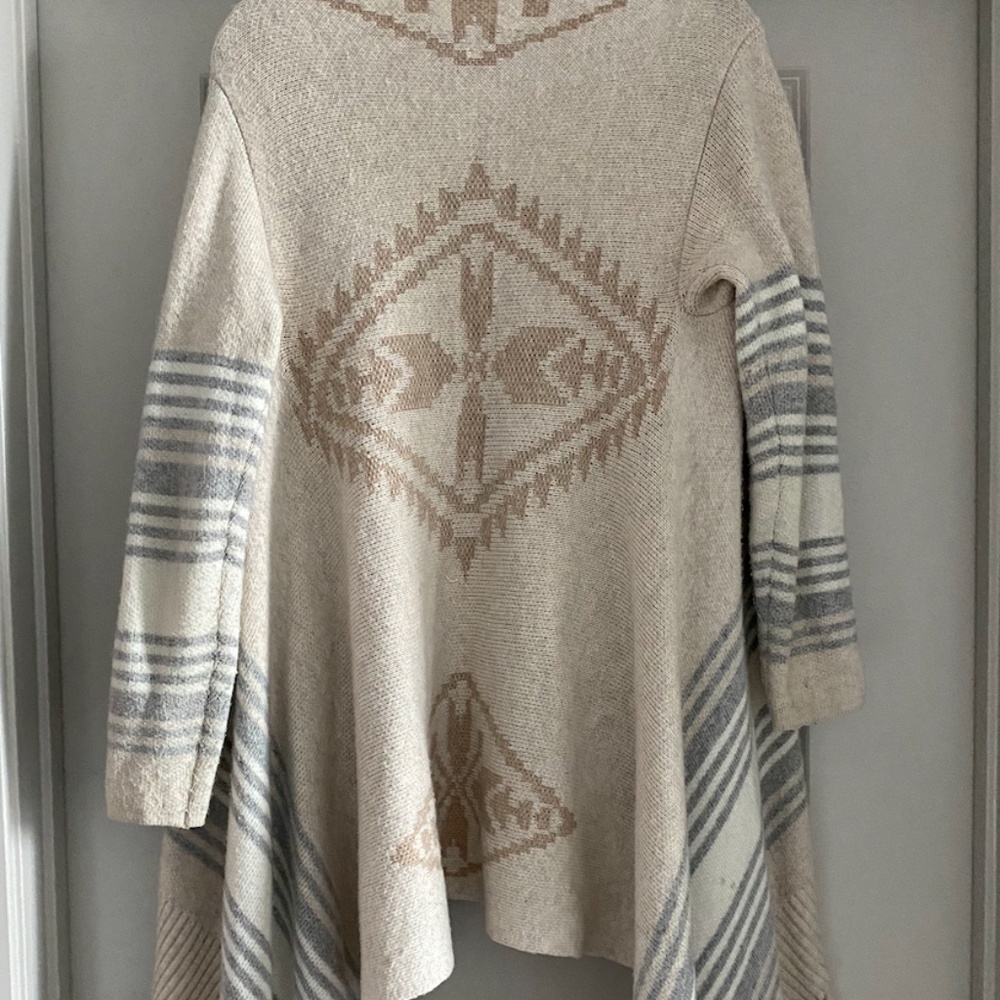 Blanket-style open cardigan sweater